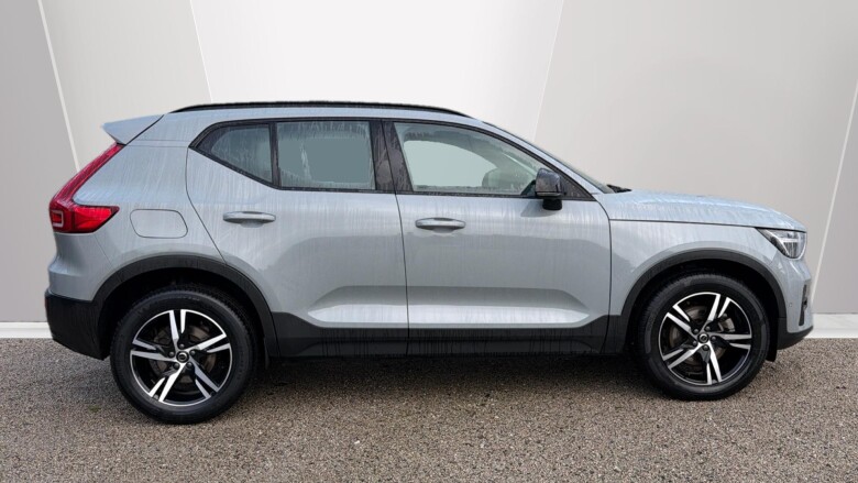 Volvo XC40 2.0 B3P Plus Dark 5dr Auto Petrol Estate